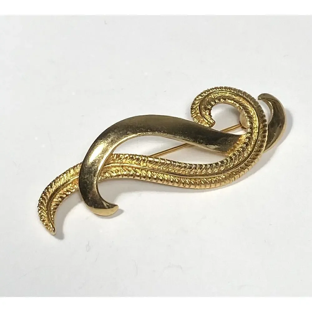MONET Brooch Swirls Abstract Gold Tone Pin Vintage Signed